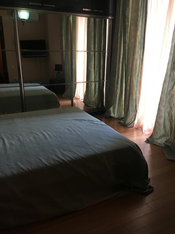 Apartment Sea Avenue Batumi Esterno foto